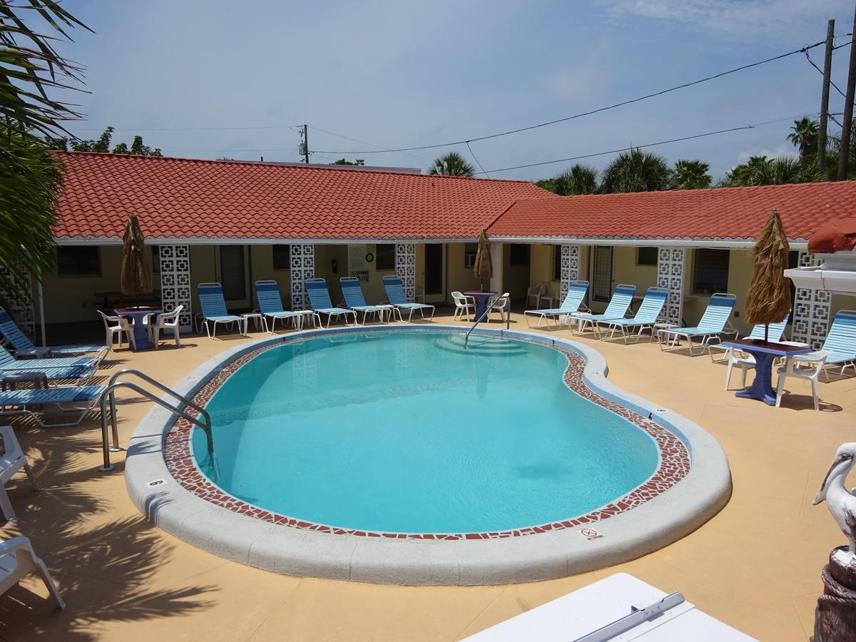 Ebb Tide Motel เซนต์พีทบีช ภายนอก รูปภาพ